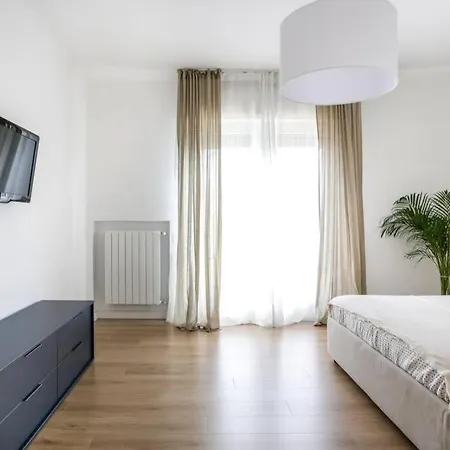 Tommy's Flat * Μέστρε